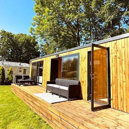 Luxe Tiny House Bij Het Leekstermeer Matsloot Kültér fotó
